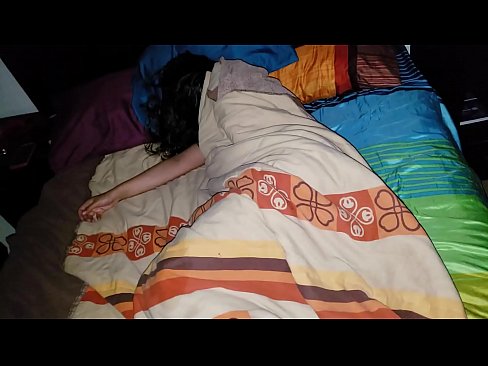 ❤️ Stiefzoon die zijn jonge stiefmoeder berispt terwijl ze slaapt. ☑ Anal video at us ☑
